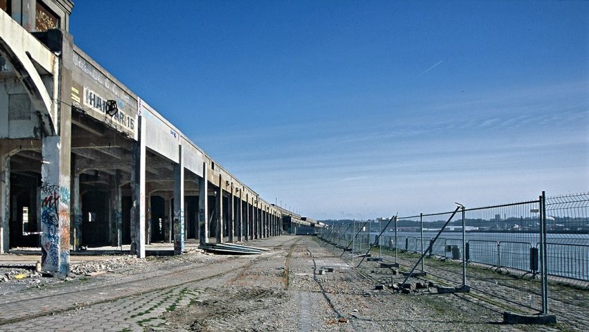 2002 - Hangars de quais - Bordeaux